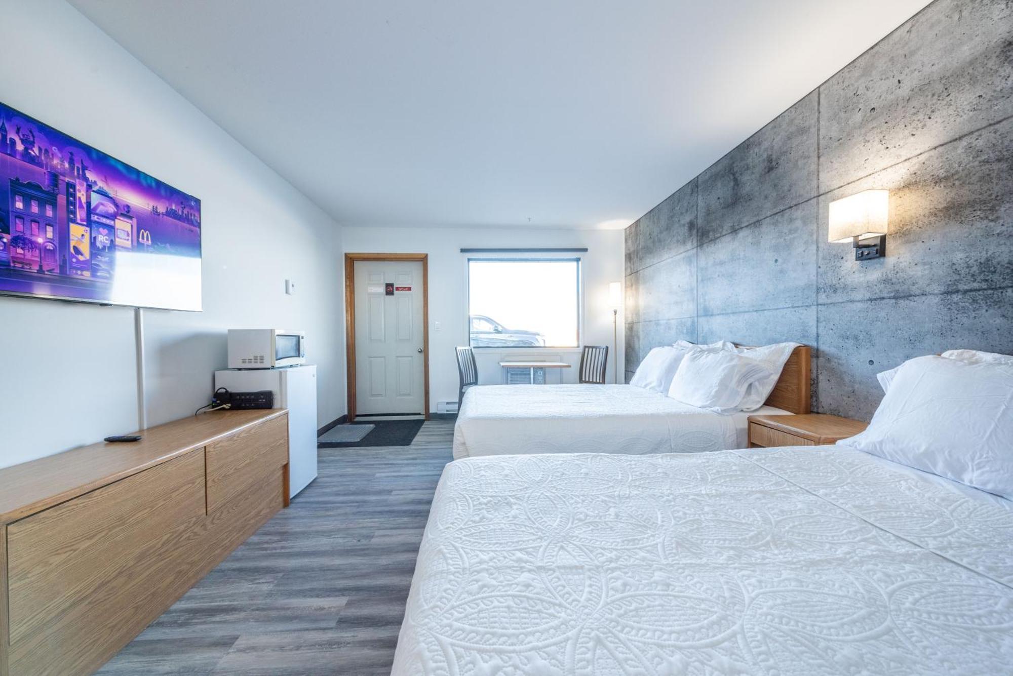 Blue Horse Motel Beiseker Экстерьер фото